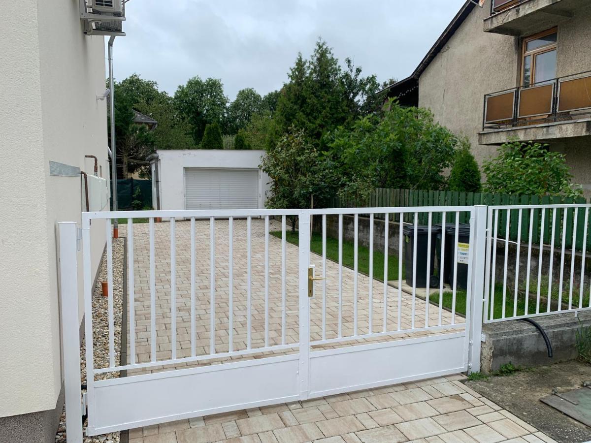 Topaz Apartmanhazak Keszthely Buitenkant foto